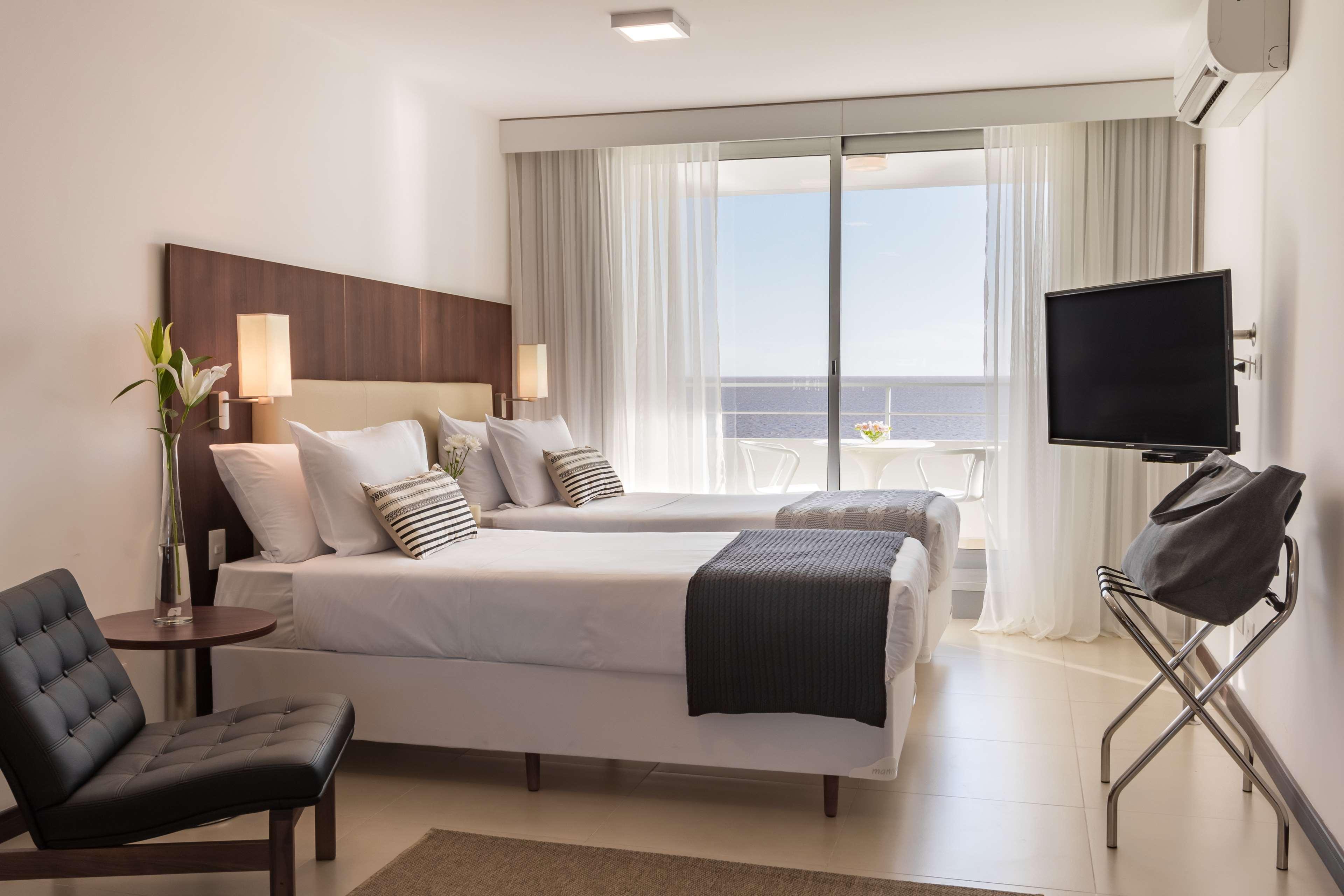 Hotel Dazzler By Wyndham Colonia Colonia del Sacramento Esterno foto